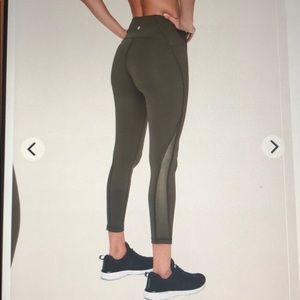 Lululemon Train Times 7/8 Pant “25” - Dark Green